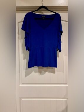 VGUC White House Black Market Royal Blue V-Neck Flutter Sleeve Top